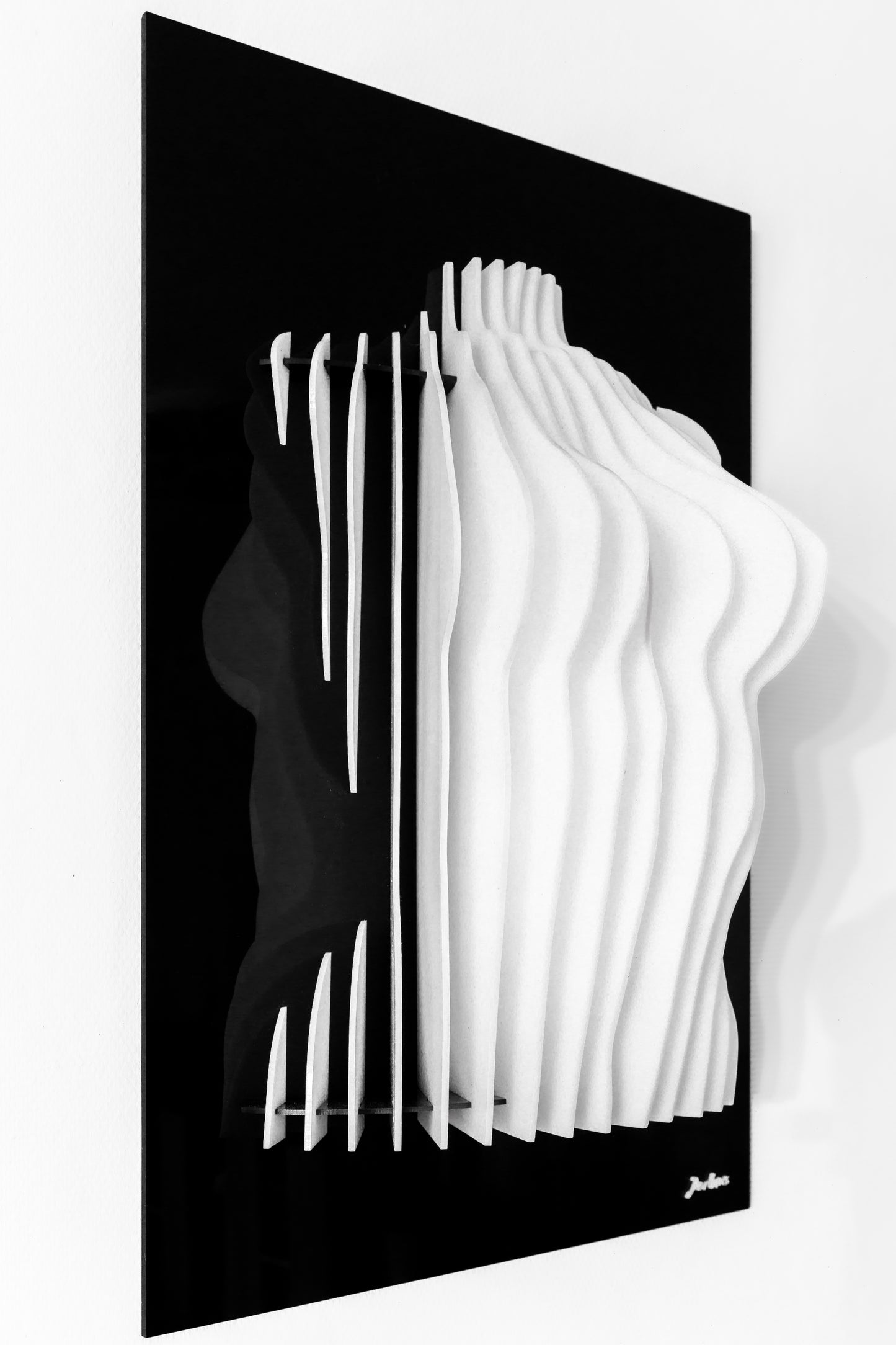 Emma - Sculpture en plexiglass blanc – Art mural buste de femme