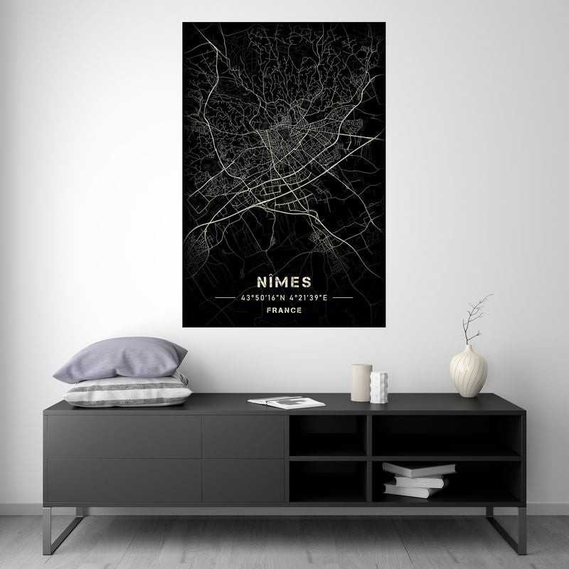 Nimes - Black and White Map